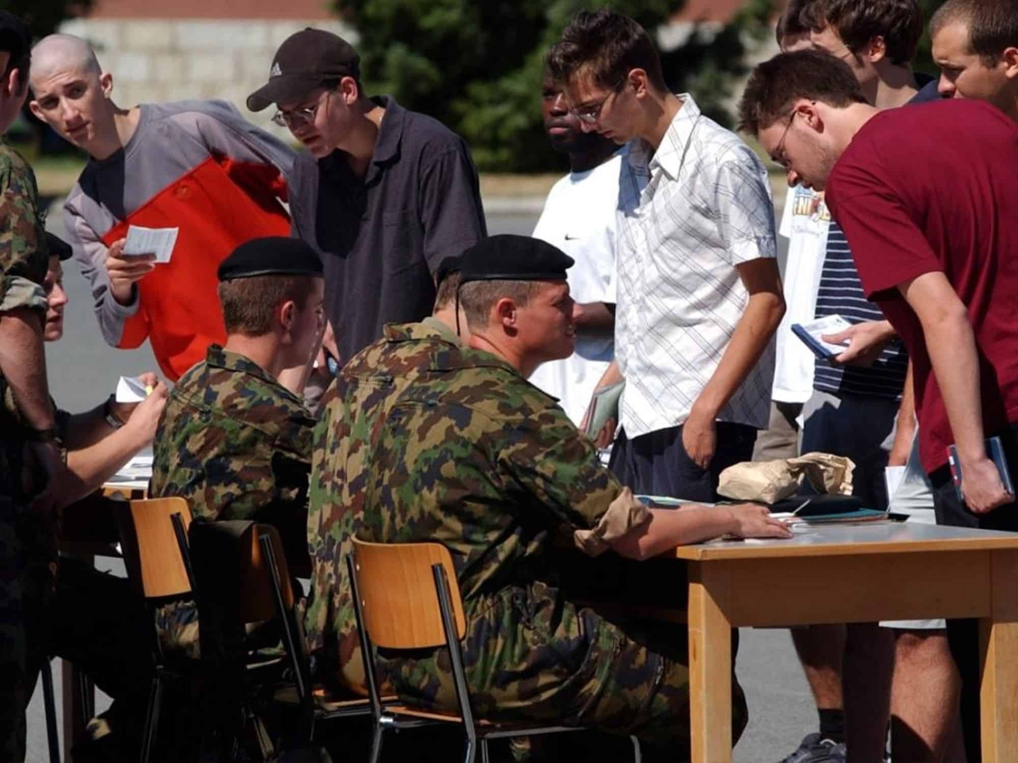 Les écoles de recrues d’été débuteront comme prévu. (Keystone/archives)