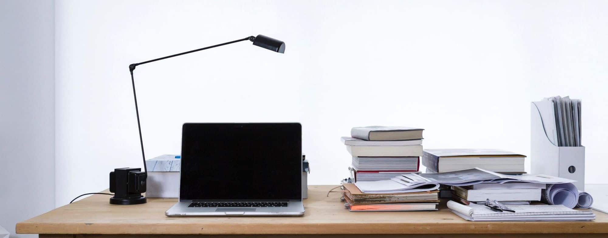 Le passage à l’ère du télétravail va soulever des questions juridiques innombrables, la principale étant de savoir qui paie quoi? Unsplash